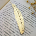 Bladwijzer met metalen pen